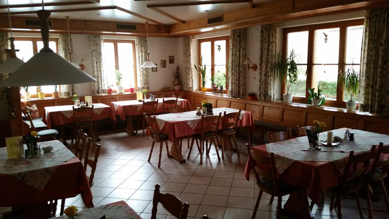 Reichardsroth Gasthof Zur Frohen Einkehr מראה חיצוני תמונה