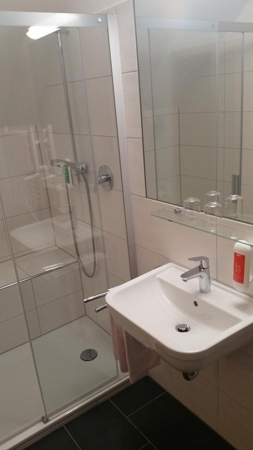 Reichardsroth Gasthof Zur Frohen Einkehr מראה חיצוני תמונה